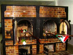 6 - Mauthausen - anno 2002 i forni crematori